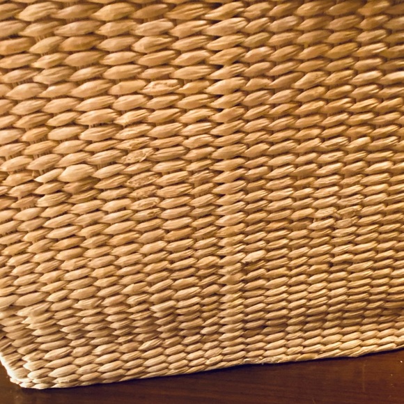 SOLD🌟2xHP🌟VTG 60s Woven Raffia Covered Picnic Basket - Picture 4 of 11